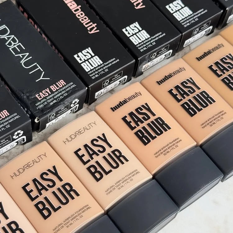 YasGlow™ AirBlur Foundation