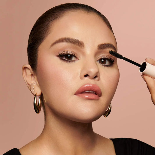 YasGlow™ Universal Volume Mascara